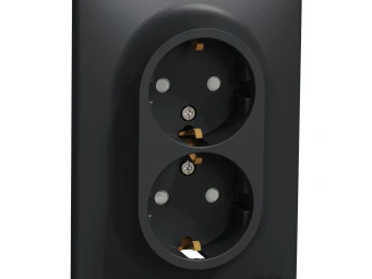 Подвійна розетка з заземлення та зі шторками Чорний Sedna Design
SDD314221